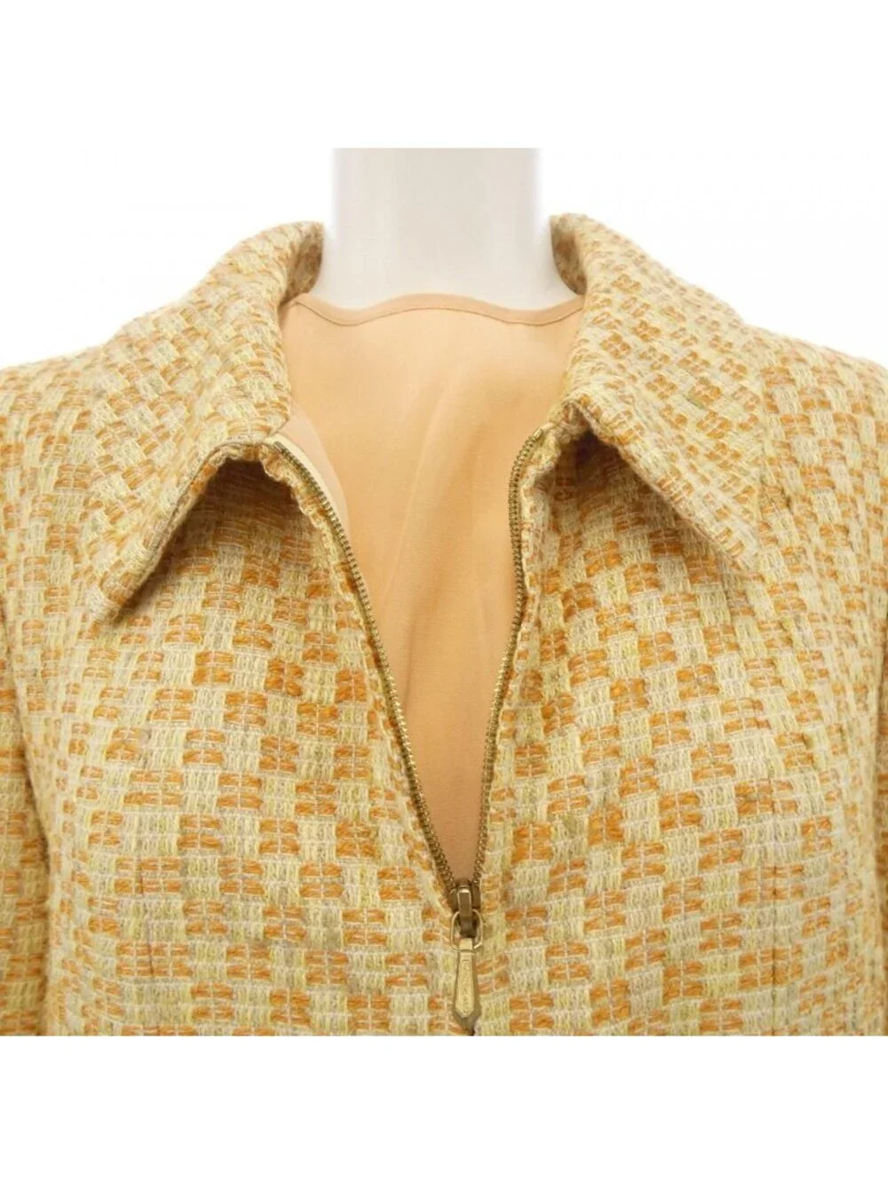 Chanel Vintage 01c Suit